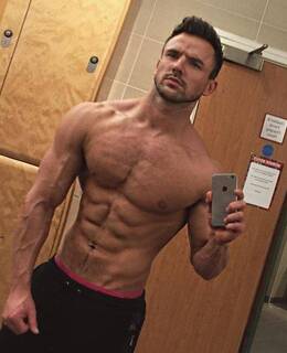 Артем — фото 2